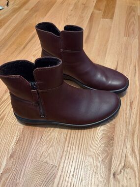 ECCO Women's Chase Ii Zip Hydromax Water Resistant Ankle Boot Leather